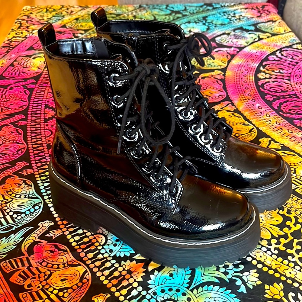 Only worn ONCE! Size 6.5 platform boots!